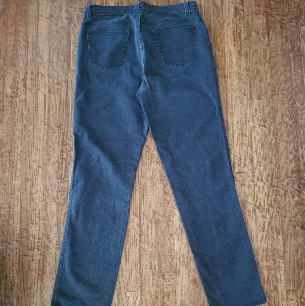 Bill Blass Jeans - Picture 4 of 6
